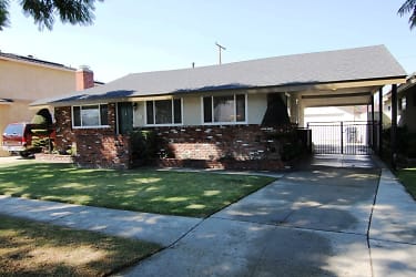 6139 Faculty Ave - Lakewood, CA