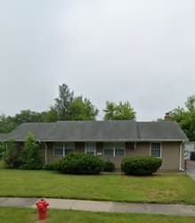 122 Mulberry Dr - Glenwood, IL