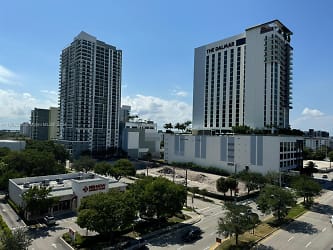 110 N Federal Hwy #702 - Fort Lauderdale, FL