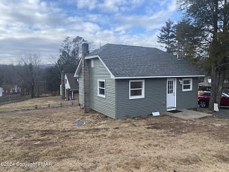 1193 Seese Hill Rd - Canadensis, PA