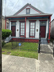 1366 Laharpe St - New Orleans, LA