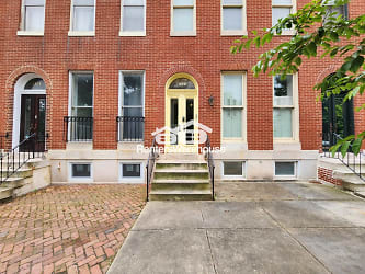 1521 W Lombard St - Baltimore, MD