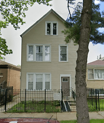 2526 N Lotus Ave - Chicago, IL