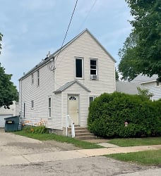 33 9th St NW unit 3-Basement - Rochester, MN