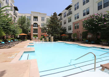 77025 Luxury Properties Apartments - Houston, TX