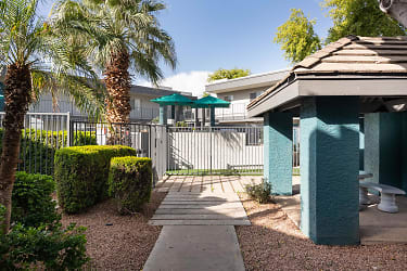 Camelback Cove Apartments - Phoenix, AZ