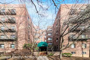 2339 Hudson Terrace - Fort Lee, NJ