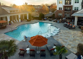 Pointe At Prosperity Village Apartments - Charlotte, NC