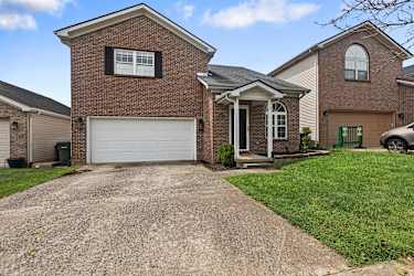 364 Forest Hill Dr - Lexington, KY