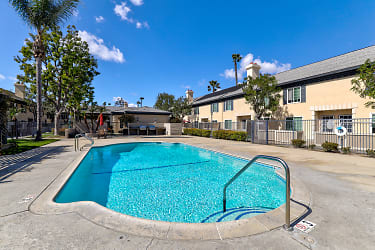 Briarwood Square Apartments - Stanton, CA