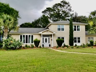 1308 Old Colony Rd - Mount Pleasant, SC