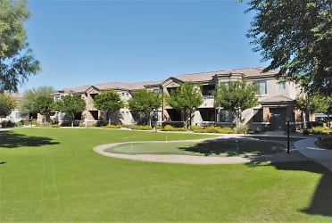 Adiamo Palm Valley Apartments - Goodyear, AZ