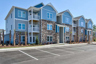 Grandview At Clear Pond Apartments - Myrtle Beach, SC