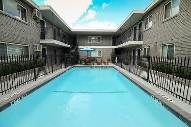 220 West Alabama Street Apartments - Houston, TX
