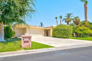 46015 Manitou Dr - Indian Wells, CA