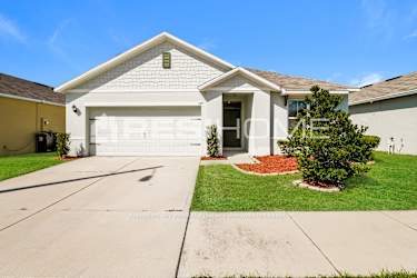 1019 Bethpage Rd - Auburndale, FL