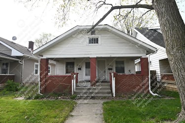 908 N Bosart Ave - Indianapolis, IN