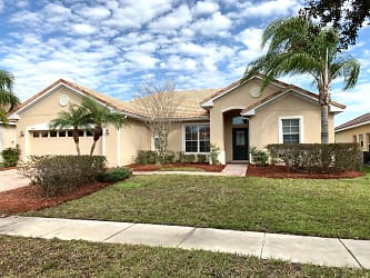 3405 Great Pond Dr - Kissimmee, FL