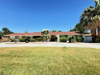 44753 Lowtree Ave - Lancaster, CA