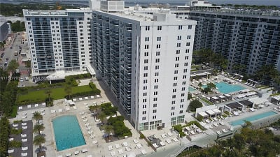 2301 Collins Ave #1502 - Miami Beach, FL