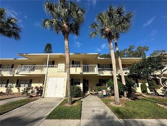 7860 Palm Aire Ln #104 - Sarasota, FL