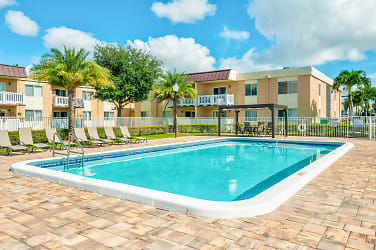 Windsor Forest Apartments - Pompano Beach, FL