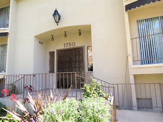 01750BE Apartments - Los Angeles, CA