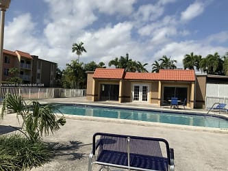 4920 NW 79th Ave #204 - Doral, FL