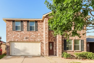 3953 Country Ln - Fort Worth, TX