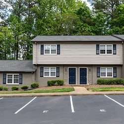 Boundary Village Apartments And Townhomes - Cary, NC