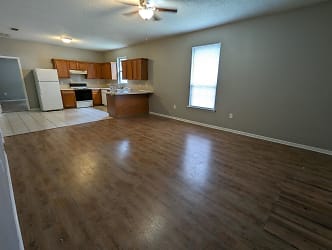 1839 Tyler St unit 12 - Conway, AR