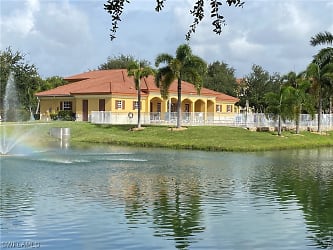 4121 Residence Drive #313 - Fort Myers, FL