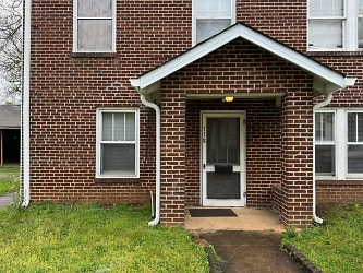 121 Stanley Ave - Maryville, TN