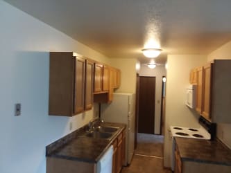 821 36th Ave S unit 817-22 - Grand Forks, ND
