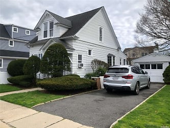 502 Lakeview Ave - Rockville Centre, NY
