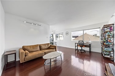 615 E Broadway #304 - undefined, undefined