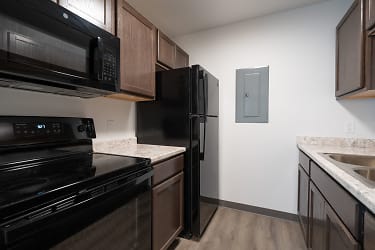 Northview Apartments - Cedar Rapids, IA
