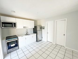 101 NW 32nd Ave unit 6B - Fort Lauderdale, FL