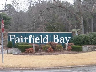 112 Ridgeview Dr - Fairfield Bay, AR