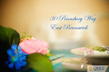 30 Pennsbury Way unit 30 - East Brunswick, NJ