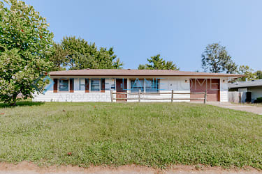 45 Holiday Ln - Mooresville, IN