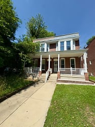 442 S Augusta Ave - Baltimore, MD