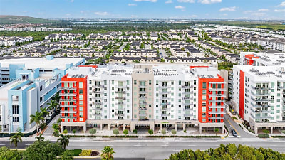 7875 NW 107th Ave #203 - Doral, FL