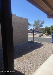 3368 E Fort Lowell Rd - Tucson, AZ