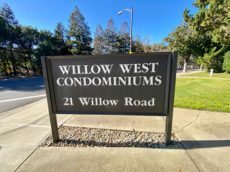 21 Willow Rd unit 18 - Menlo Park, CA