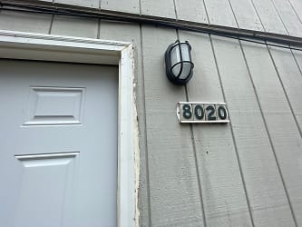 8020-8026 SW 19th Ave unit 8020 - Portland, OR