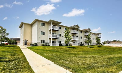 Elk Pointe Apartments - Minot, ND