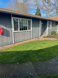 5001 Pacific Blvd SW unit 113 - Albany, OR