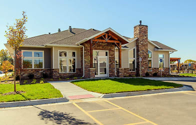 RiverEast Apartments - Council Bluffs, IA