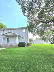 411 S Madison St - Grand Island, NE